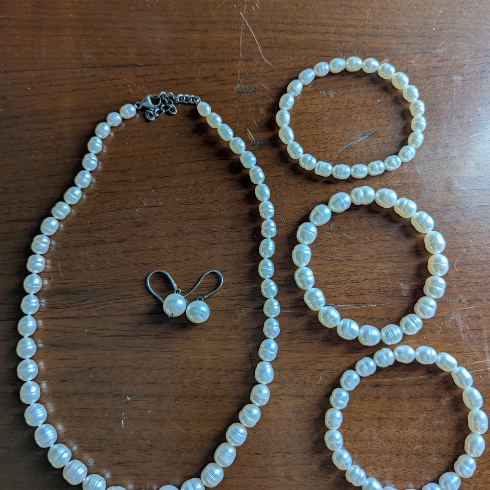 Freshwater Pearl Jewelry Set Necklace Bracelets Earrings